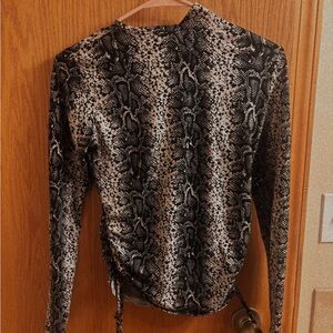 Stylish Black and White Snake Print Blouse